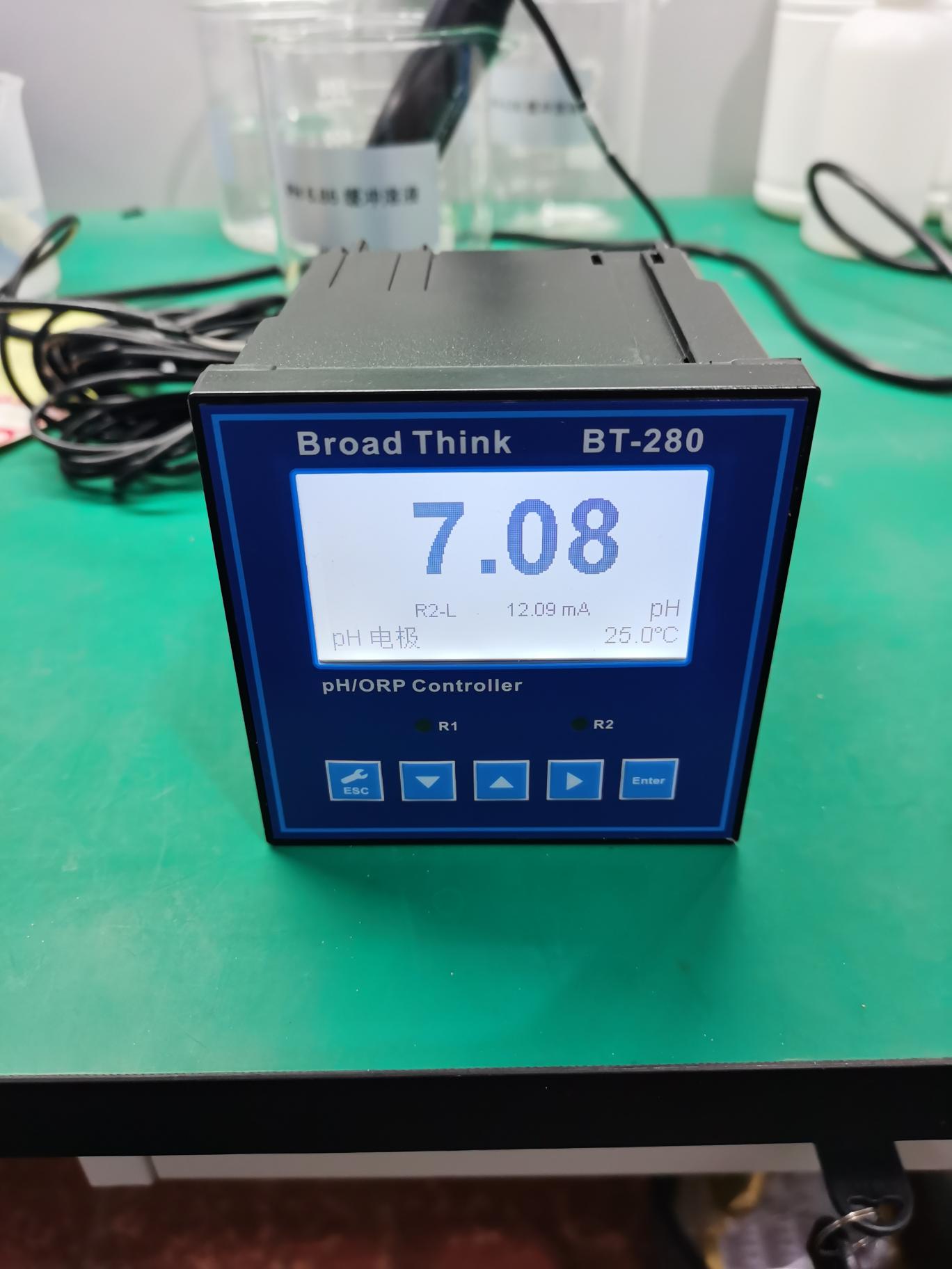 特價(jià)PH計(jì)BT-280型在線PH水質(zhì)自動(dòng)分析儀